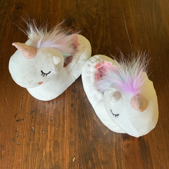 Super Cute Unicorn Slippers - Picture 7 of 7